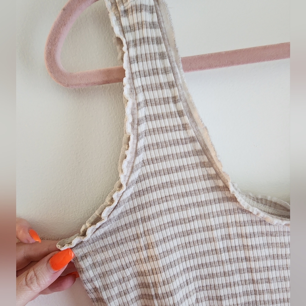 Striped Neutral Tank 1X - Picture 2 of 9